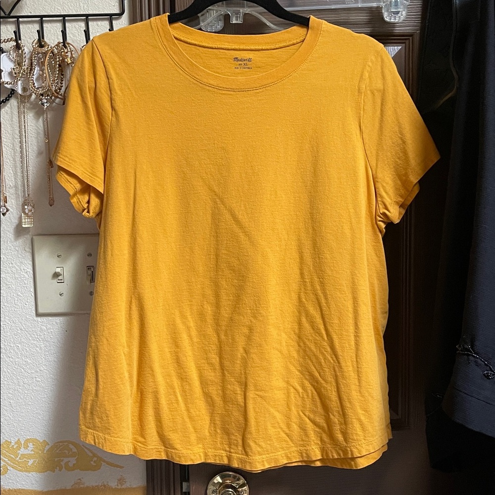 Madewell Mustard Crew Neck Tee size XL